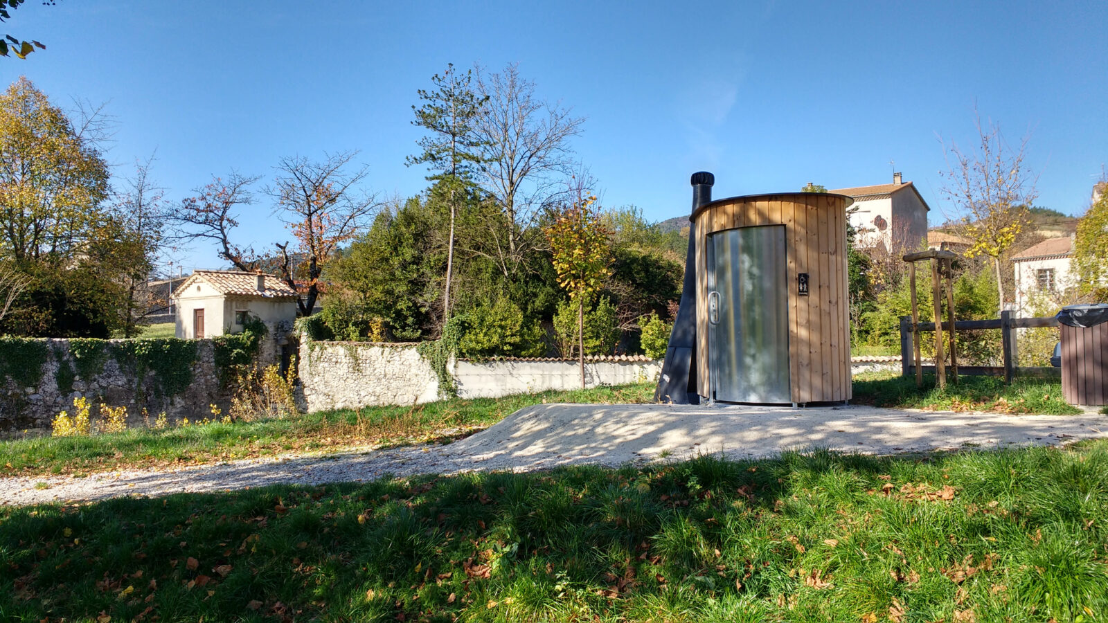 How does a Kazuba work? WooWoo Waterless and Composting Toilets