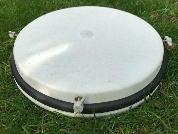 Air Head Solids Tank Lid