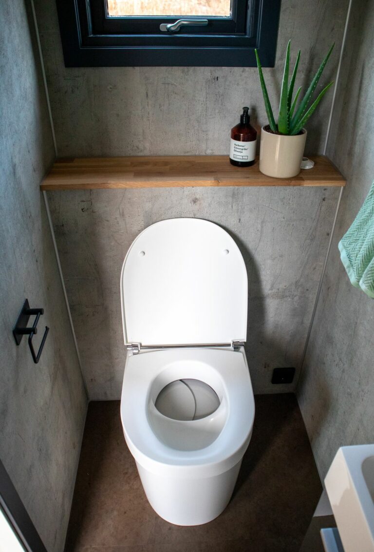 separett tiny waterless urine diverting toilet