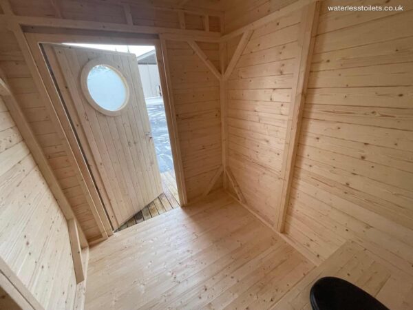 WooWooLoo GT Accessible Cabin - Image 3