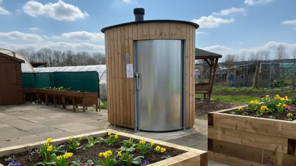 Kazuba KL2 Accessible waterless toilet at Mile End allotments.